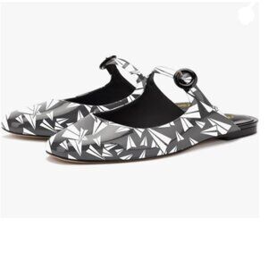 Milooey shoes Paper Airplane Print Flat Mules Closed Toe Slide Sandal